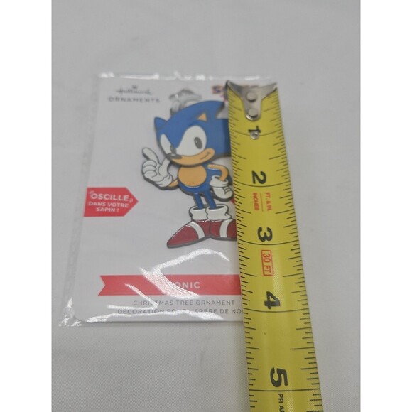 Hallmark Sonic The Hedgehog Wiggles on Tree Metal Ornament - Picture 7 of 7